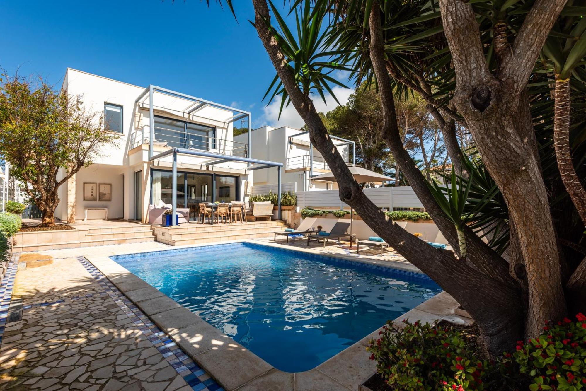 Sa Yuka Villa *